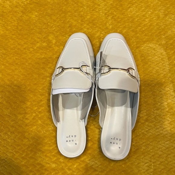 A New Day Women's Cream Mules with Silver Accent - Picture 3 of 4